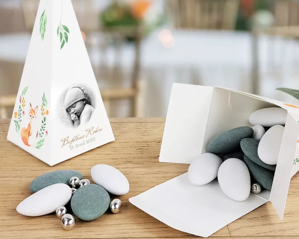 Boîtes à dragées personnalisées avec dragées chocolat et amandes - Renard