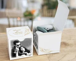 Boîtes à dragées personnalisées avec dragées chocolat et amandes - Mariage élégant