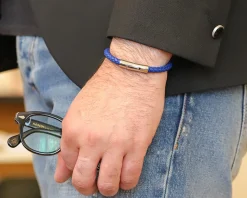 Bracelet en cuir tressé coloré - Marron foncé, camel ou bleu marine