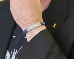Bracelet gravé Homme en Acier et Cuir Tressé