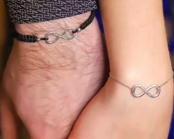 Bracelet infini personnalisé pour Femme - Prénom
