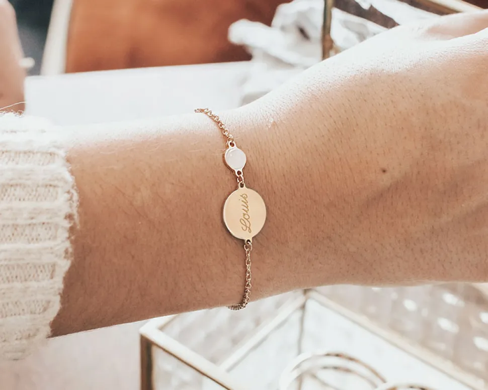 Bracelet médaille pour femme - Nacre blanche ou Pierre Rose