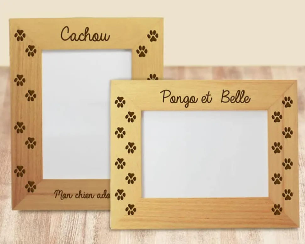 Cadre en bois gravé empreintes chien