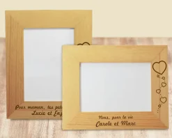 Cadre photo en bois gravé