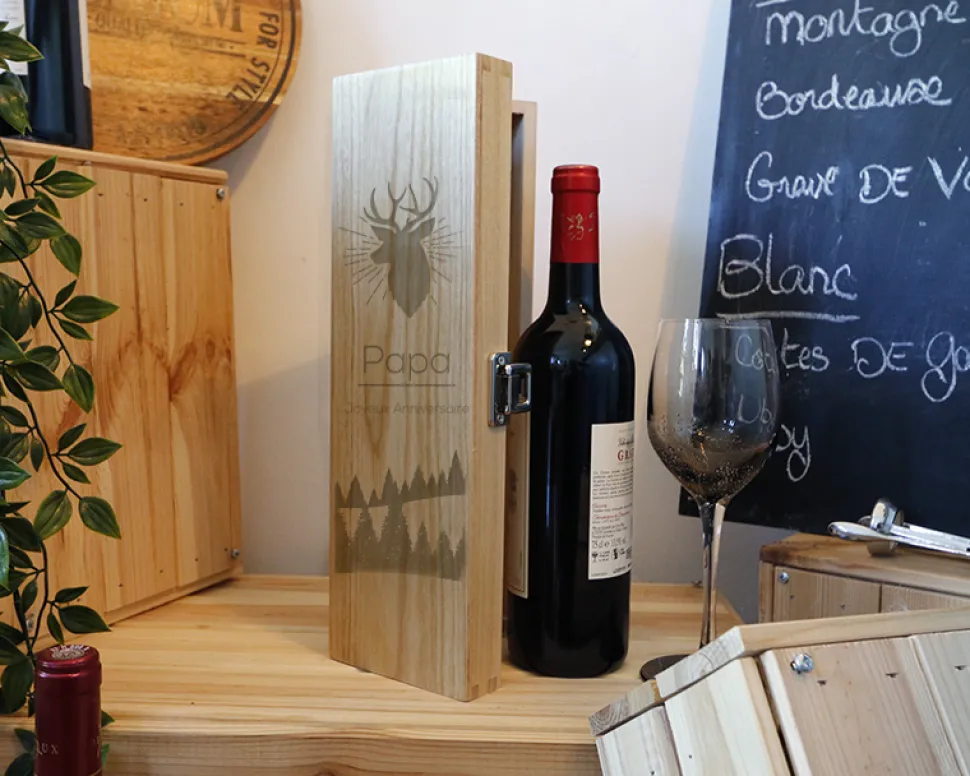 Caisse à vin personnalisée prénom - Cerf
