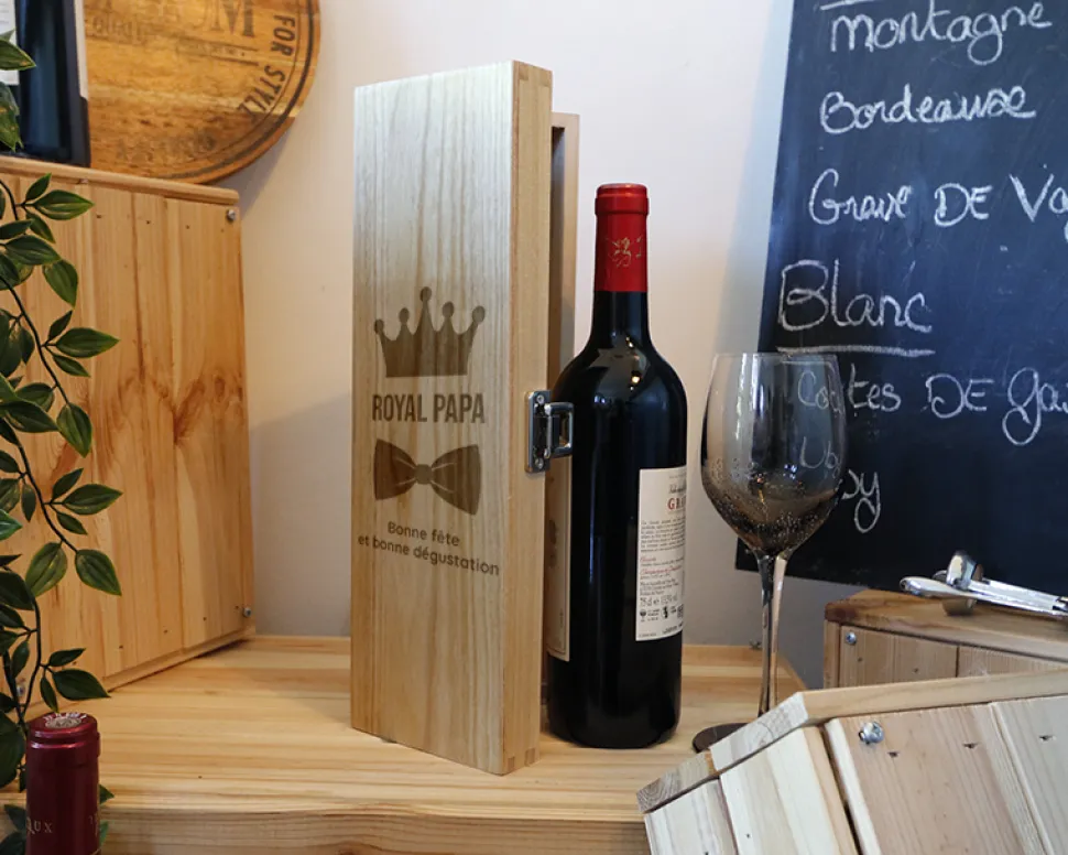 Caisse à vin personnalisée en bois - Papa Royal