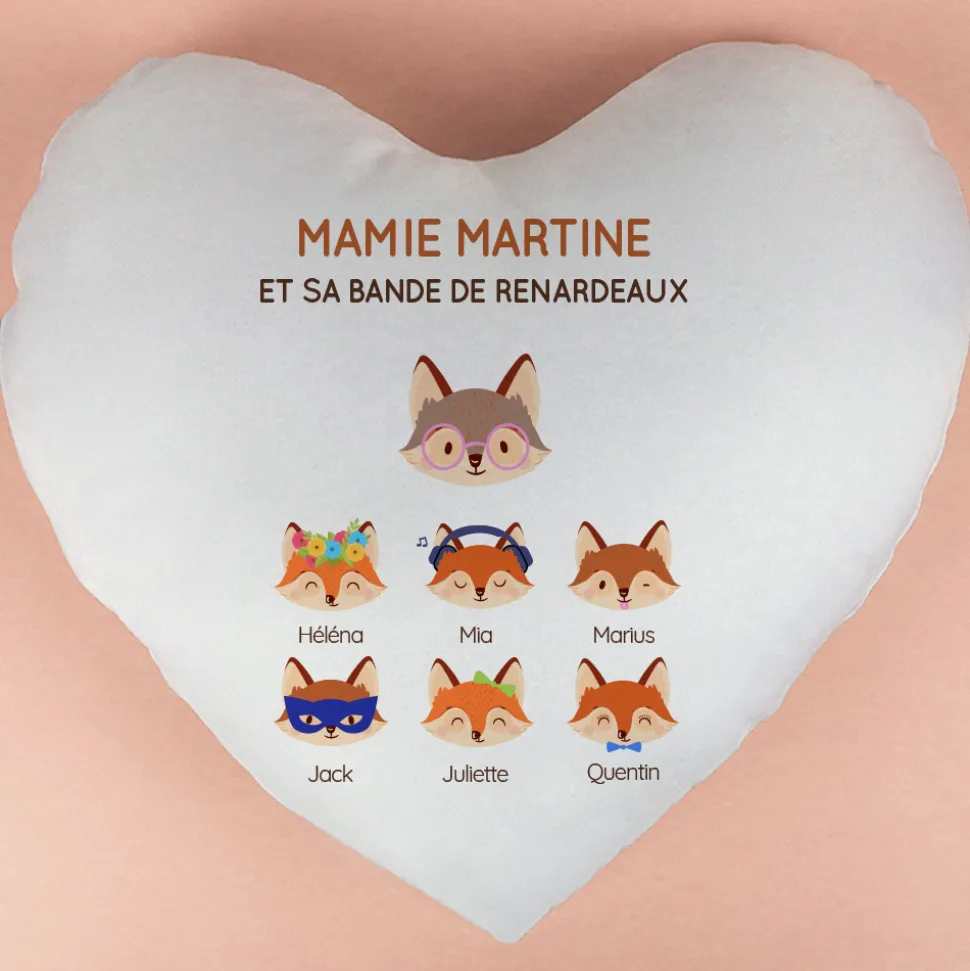 Coussin personnalisé coeur - Mamie Renard et sa meute