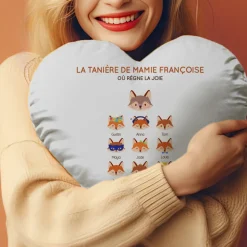 Coussin personnalisé coeur - Mamie Renard et sa meute