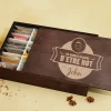 Grand coffret d'épices gravé « Les bonnes raisons d'être HOT » - 36 épices du monde
