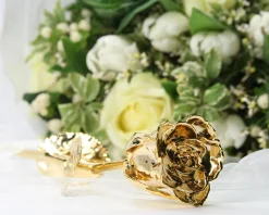 Grande rose en or dans son écrin personnalisable - Aujourd'hui je t'aime depuis