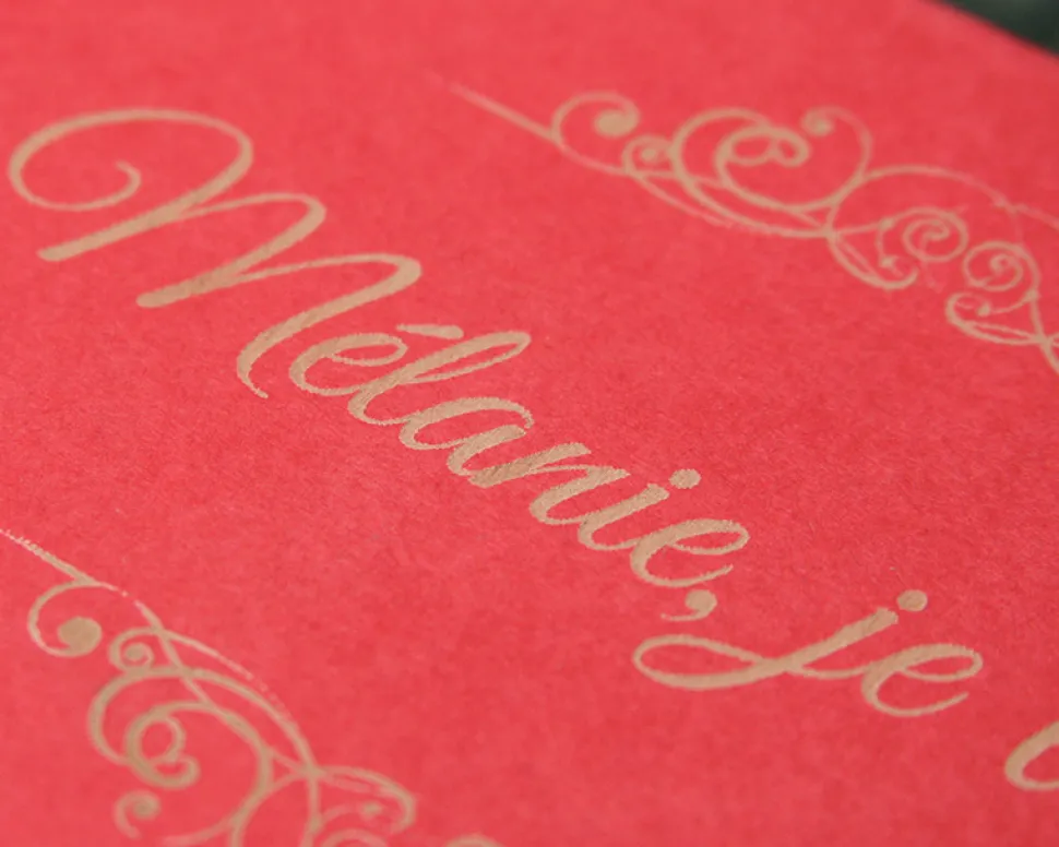 Grande rose en or dans son écrin personnalisable - Message