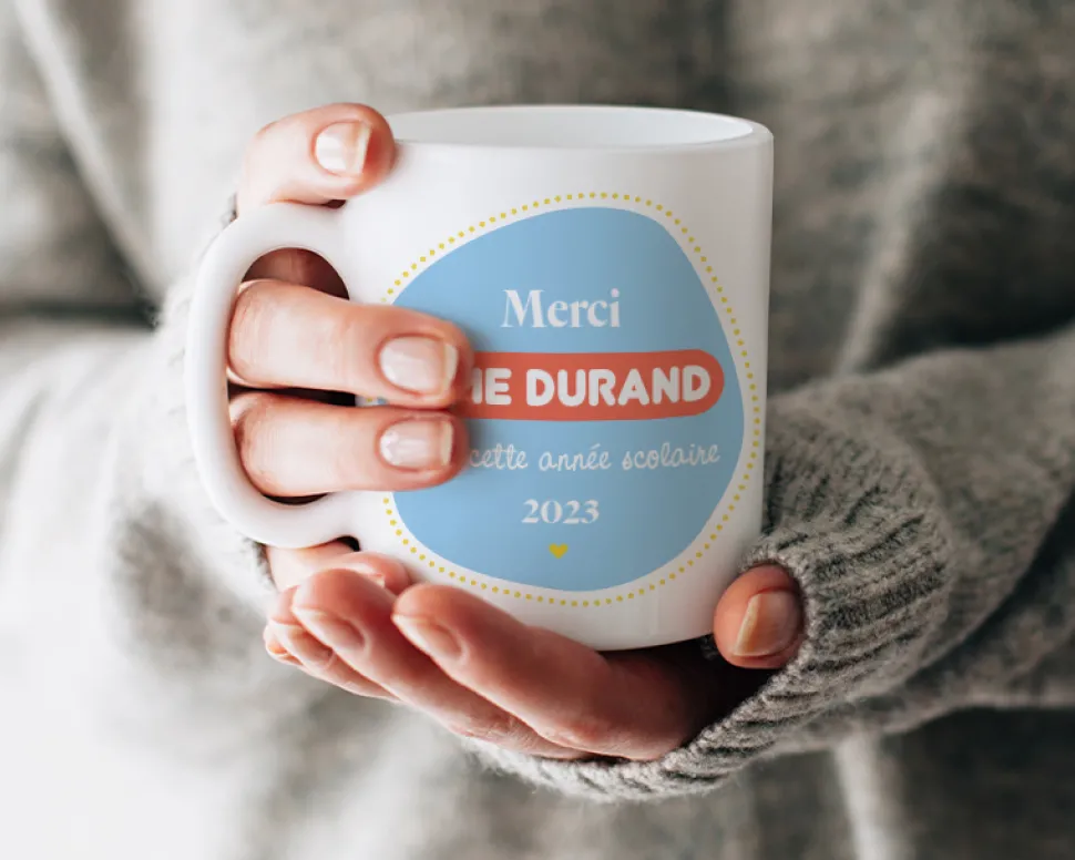 Mug personnalisé - L'Ecole est Finie