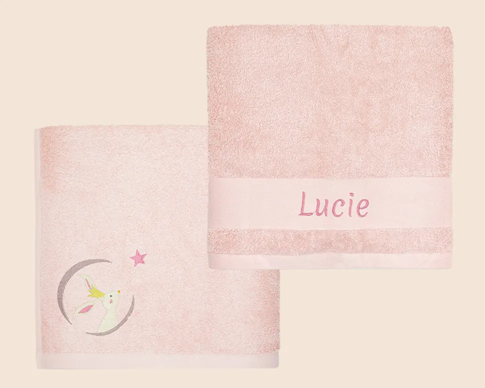 Serviette personnalisée brodée pour enfant - Lapin Poudre