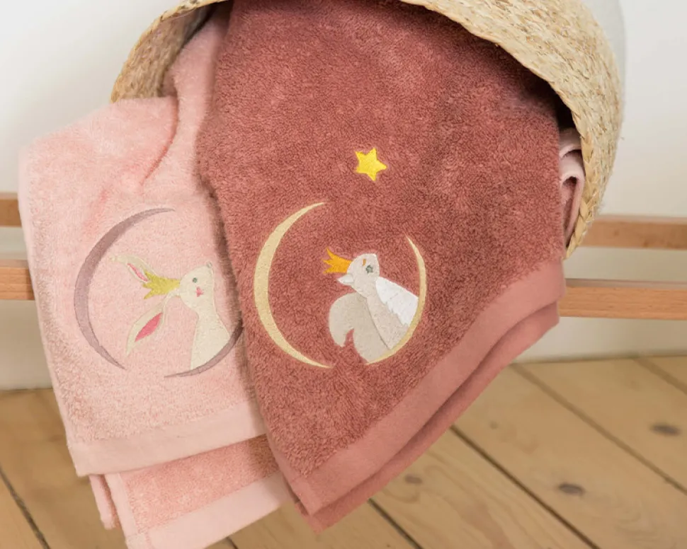 Serviette personnalisée brodée pour enfant - Lapin Poudre
