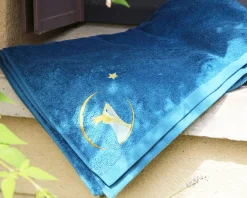 Serviette personnalisée brodée pour enfant - Laton Pétrole